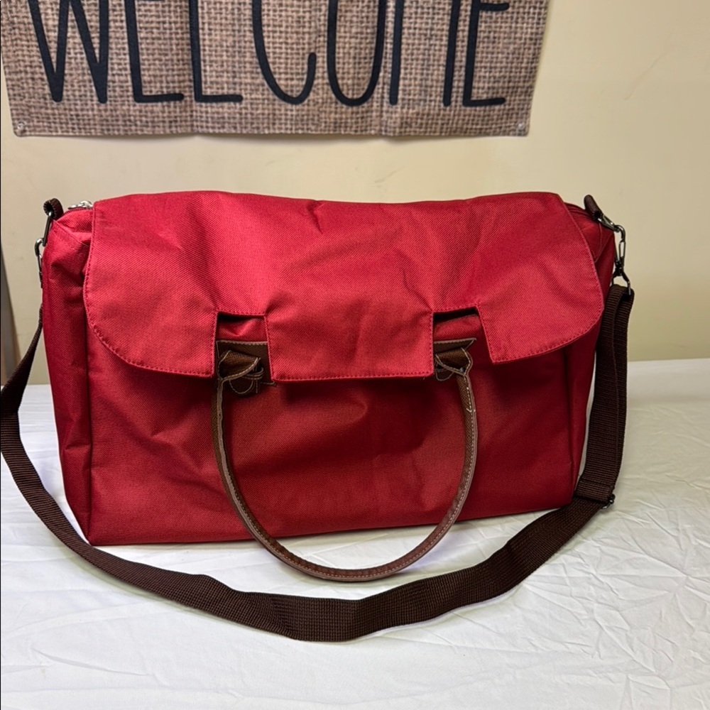 Red and Brown Travel Bag‎ with Adjustable Strap and Sturdy Design